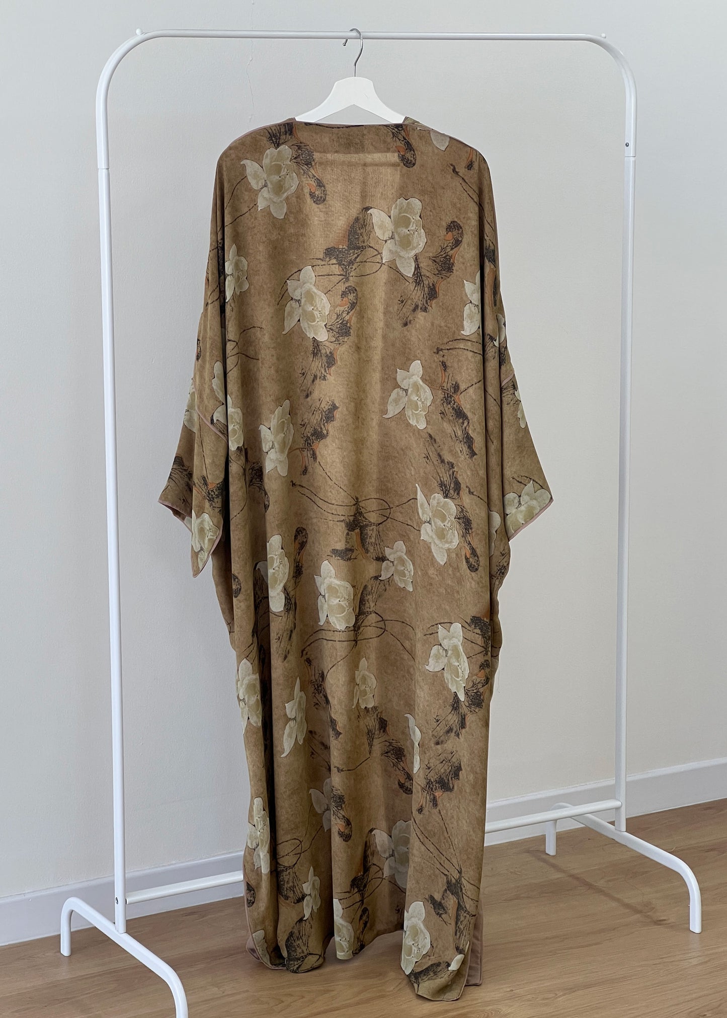 Kora Abaya – Drés