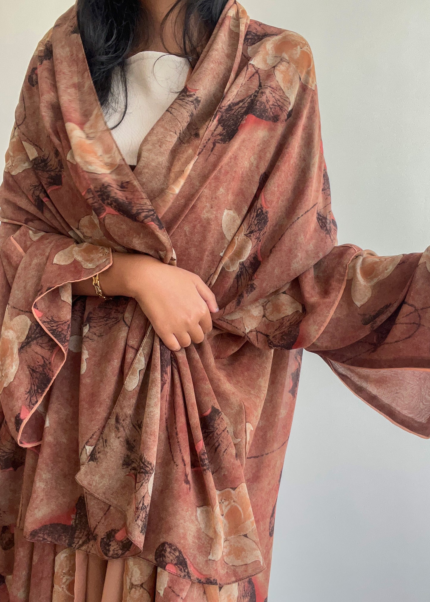 Rhea Abaya – Drés