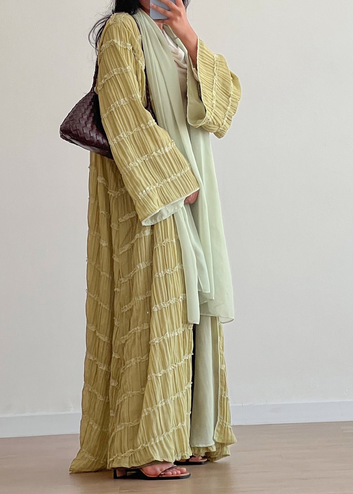 Alana Abaya – Drés