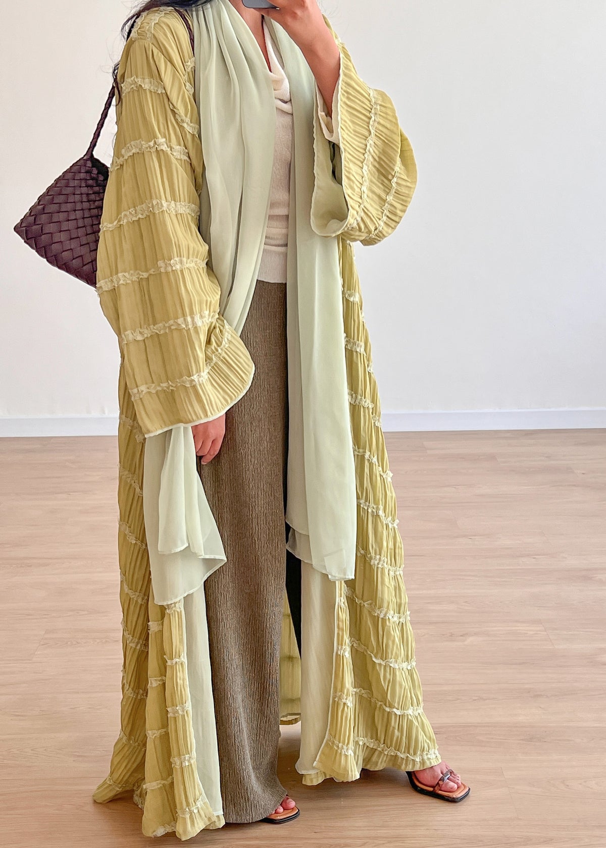 Alana Abaya – Drés