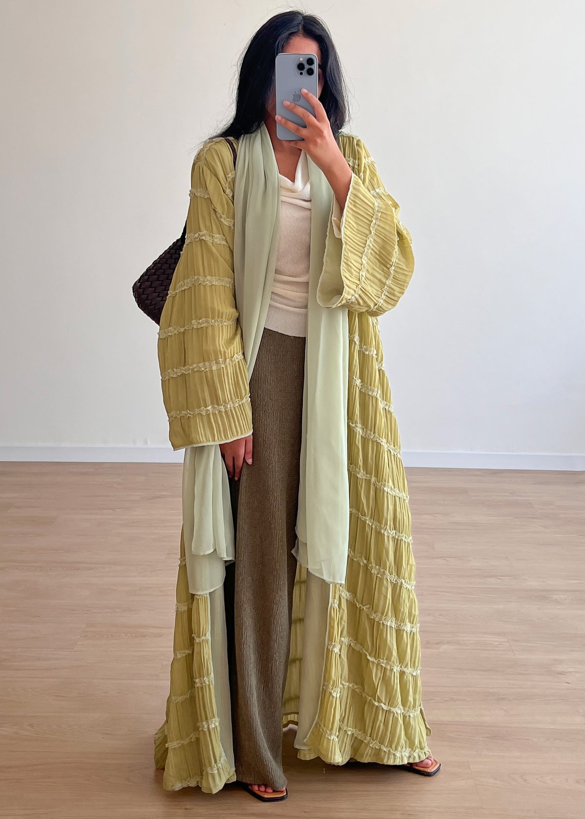 Alana Abaya – Drés