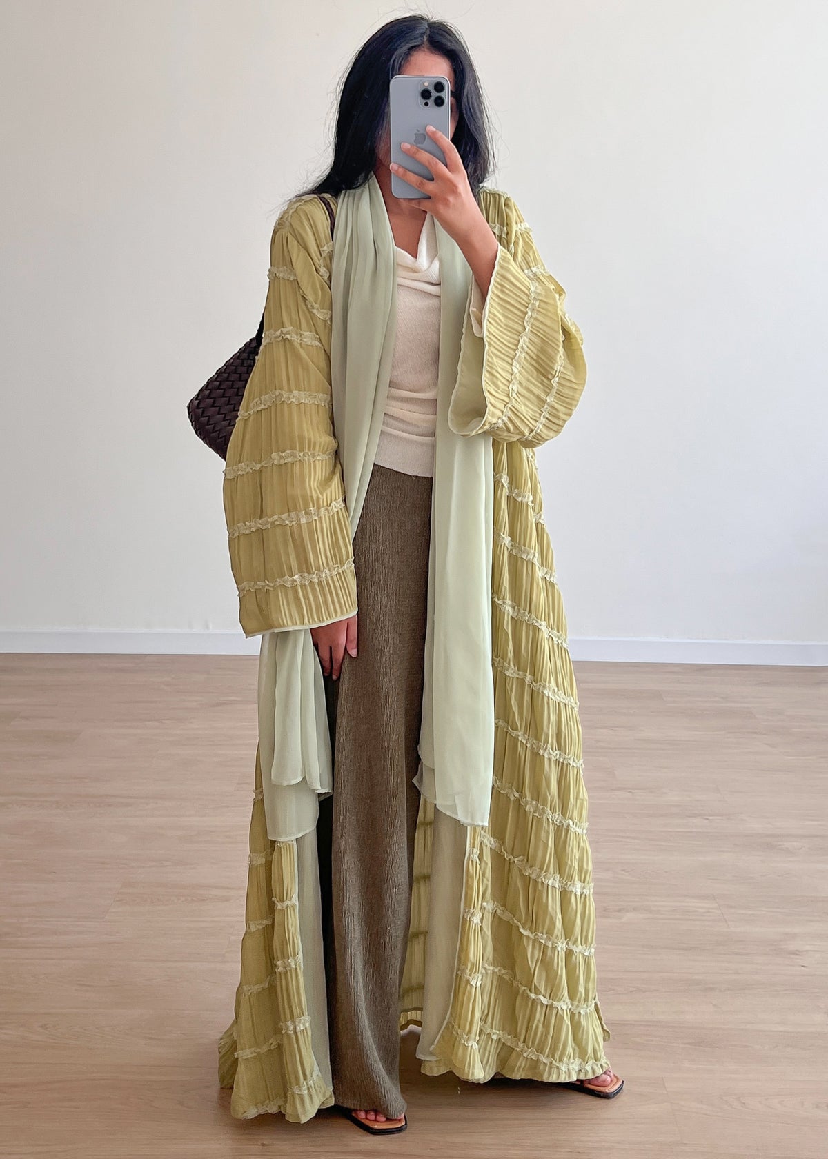 Alana Abaya – Drés