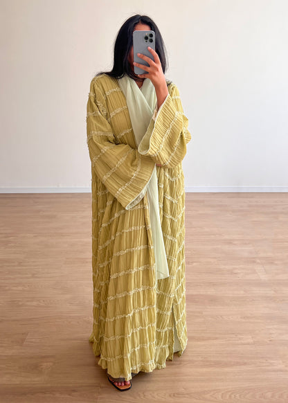 Alana Abaya – Drés
