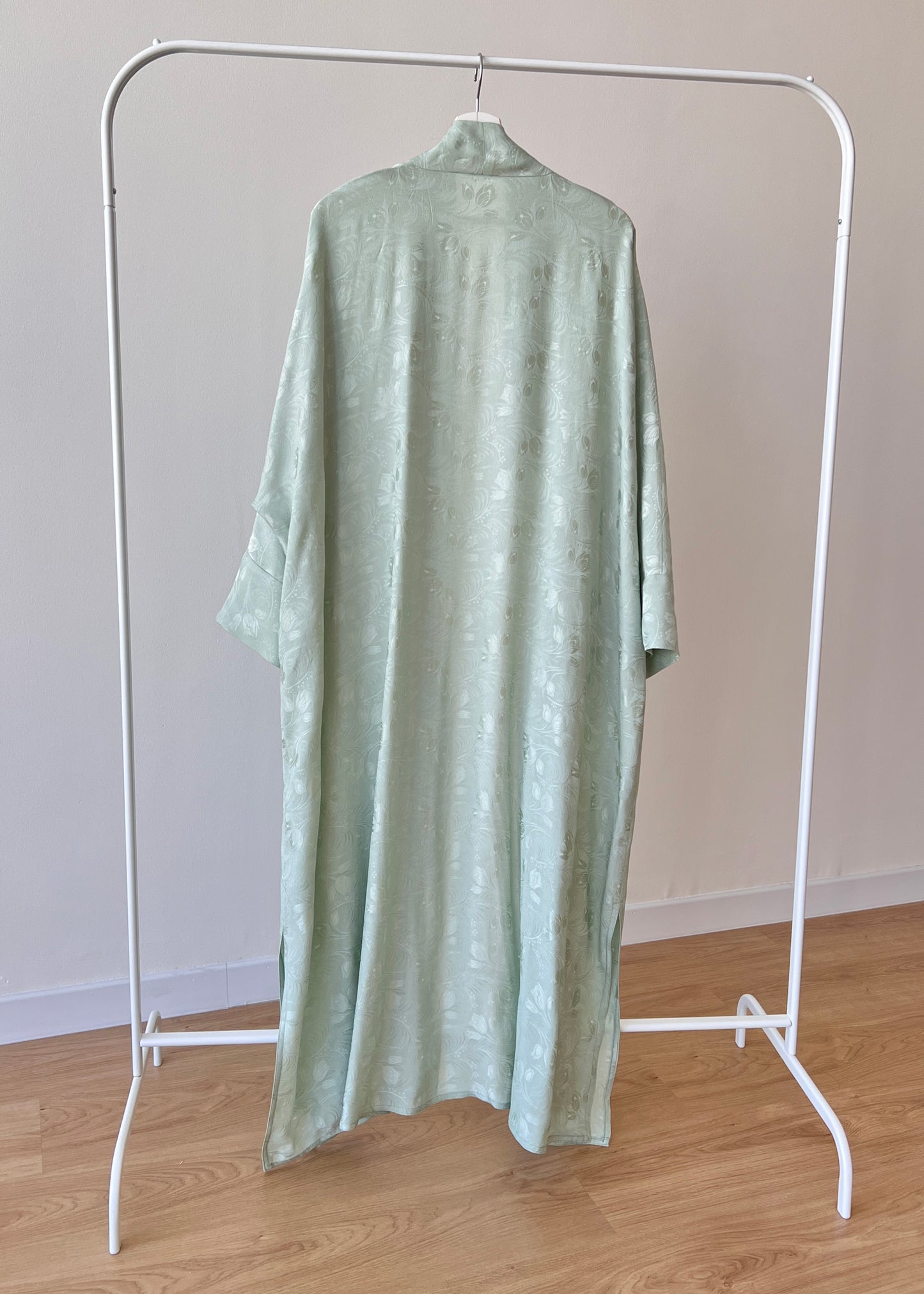 Sophia Abaya – Drés