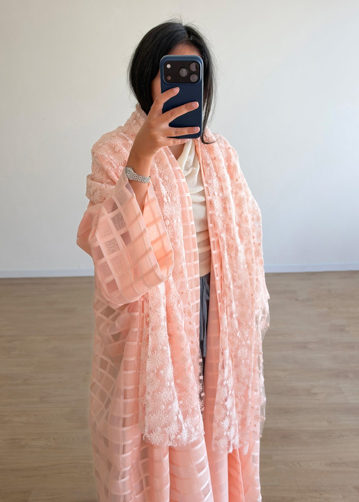 Elara Abaya – Drés