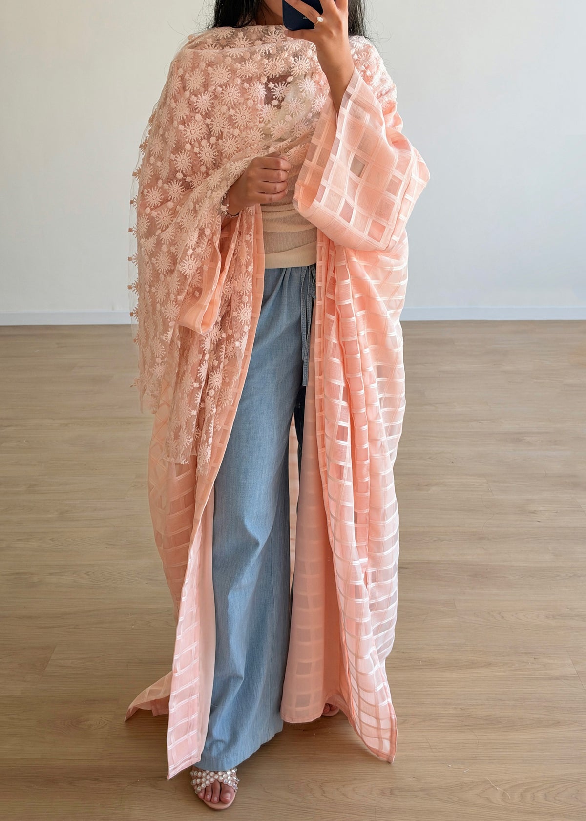 Elara Abaya – Drés