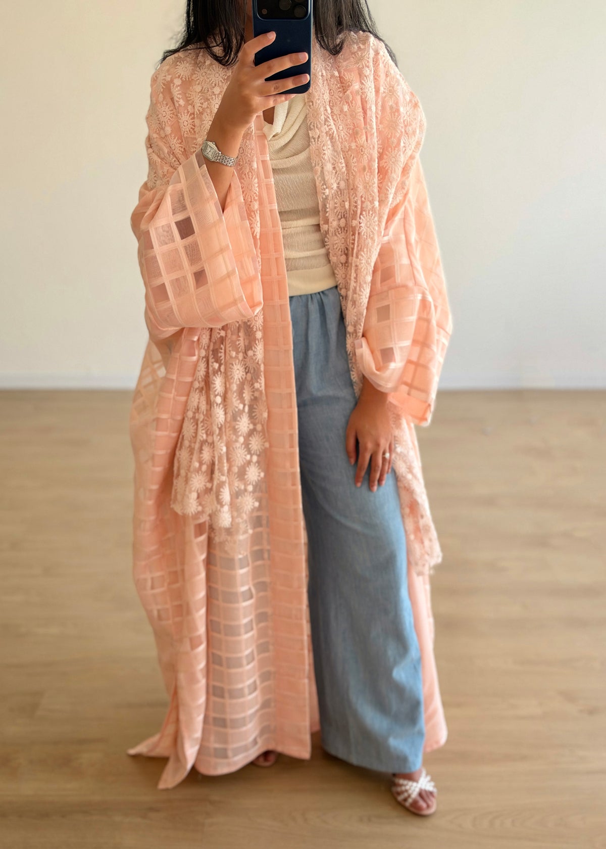 Elara Abaya – Drés