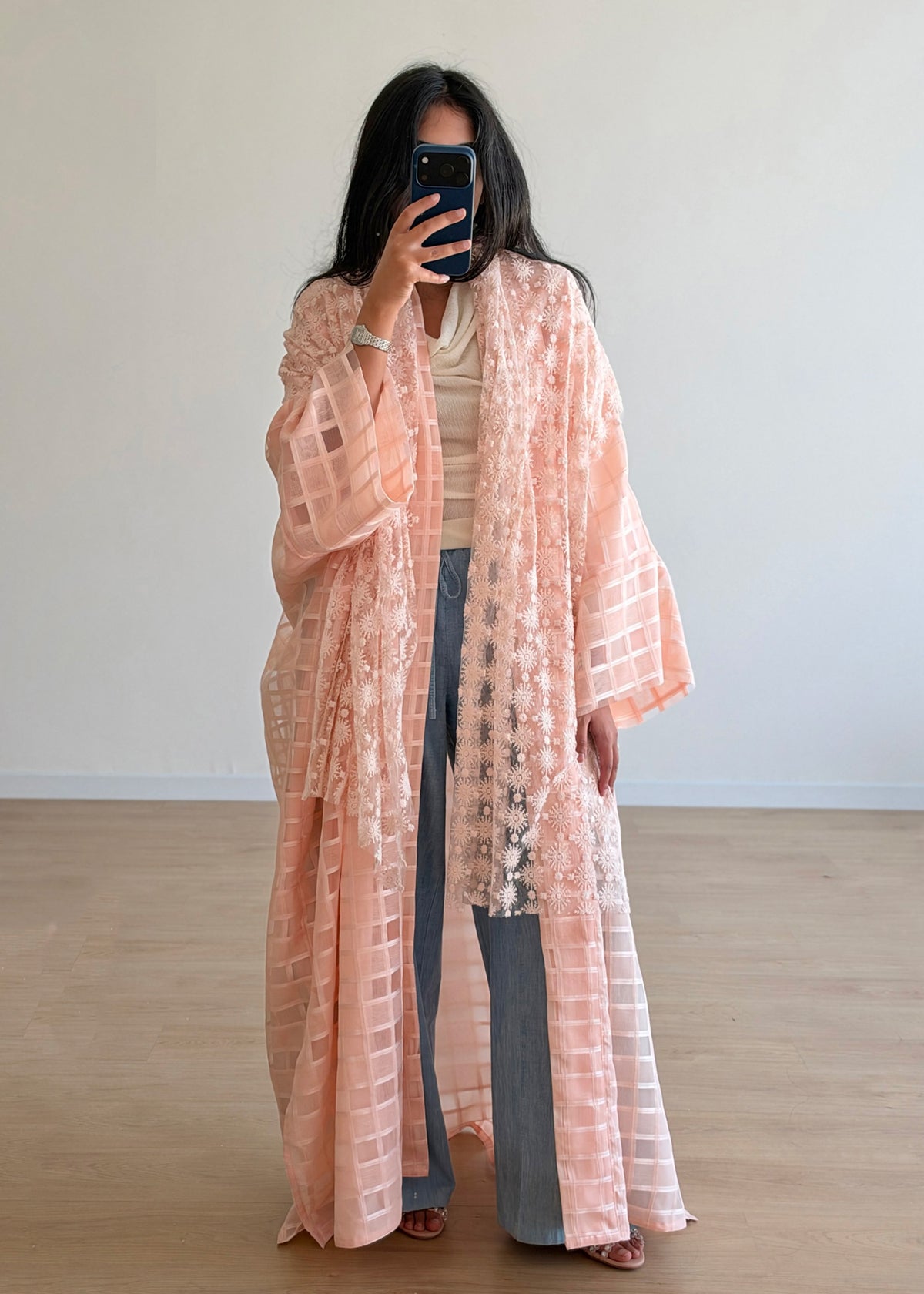 Elara Abaya – Drés