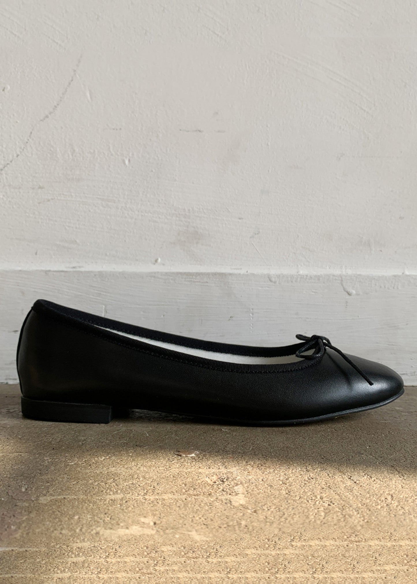 Valery Flats (Pre-order)