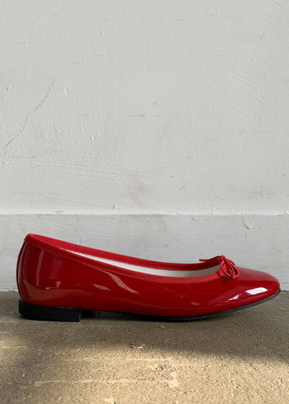 Valery Flats (Pre-order)