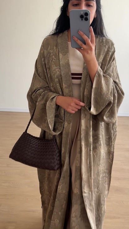 Alia Abaya – Drés